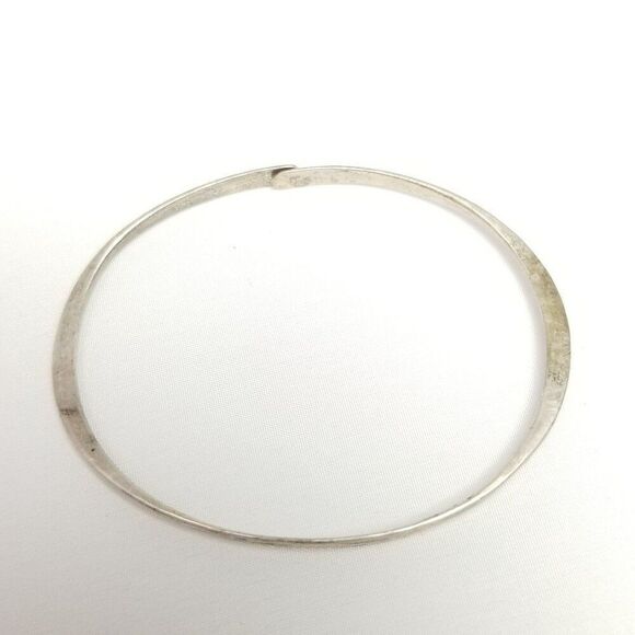 Vintage Sterling Silver Skinny Bangle Bracelet, Peg Clasp, Signed PJ, Estate - Picture 6 of 10